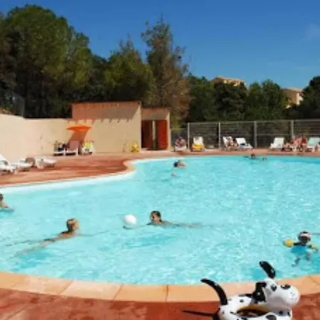 Semesterbostad Mini Villa 4 Couchages Avec Piscine, Plage A Pied Corse Du Sud